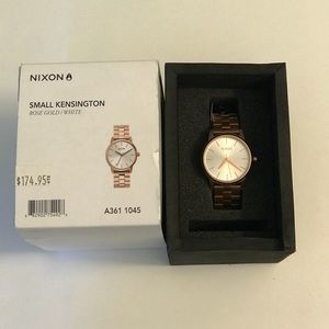 Nixon Small Kensington in Gold